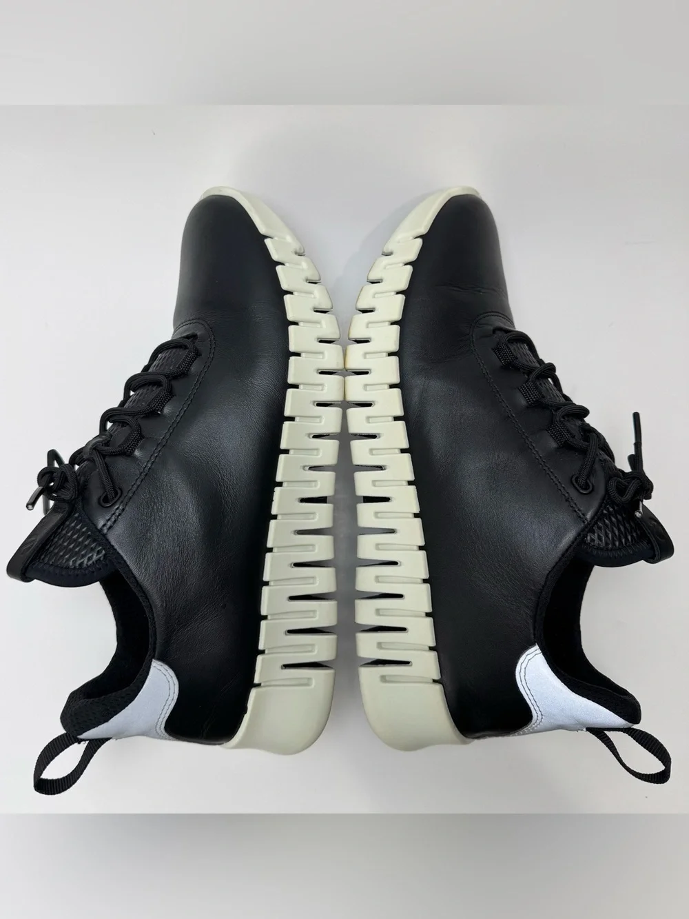 ECCO GRUUV Women's Black Leather Sneakers - EU 42 -US 11-11.5